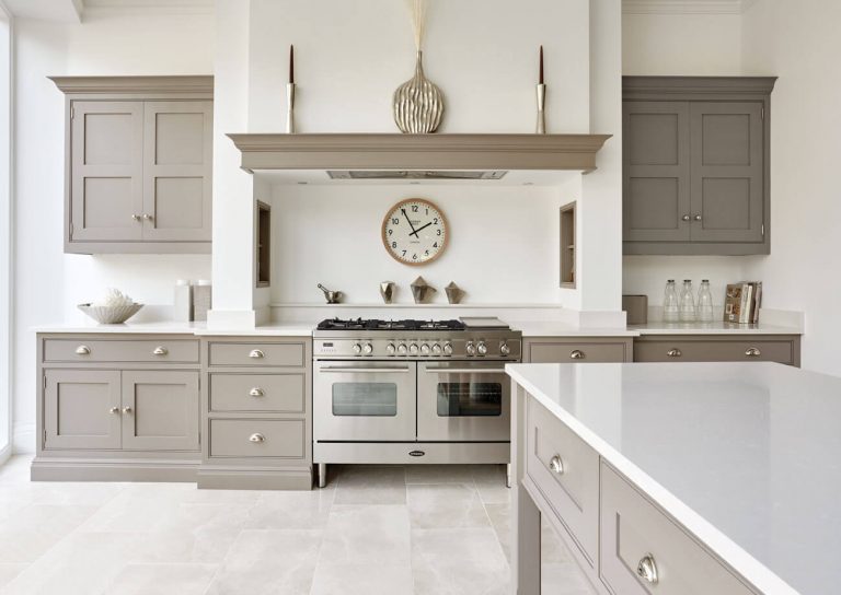 Grey and White Kitchen | Tom Howley