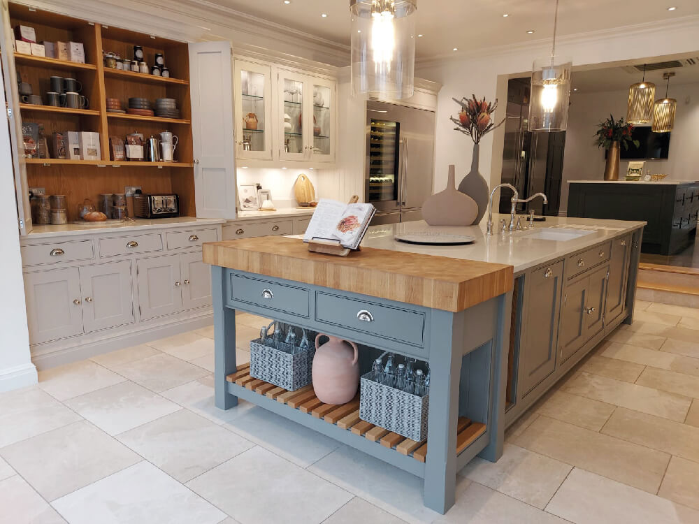 Tom Howley Leamington Spa showroom display. 