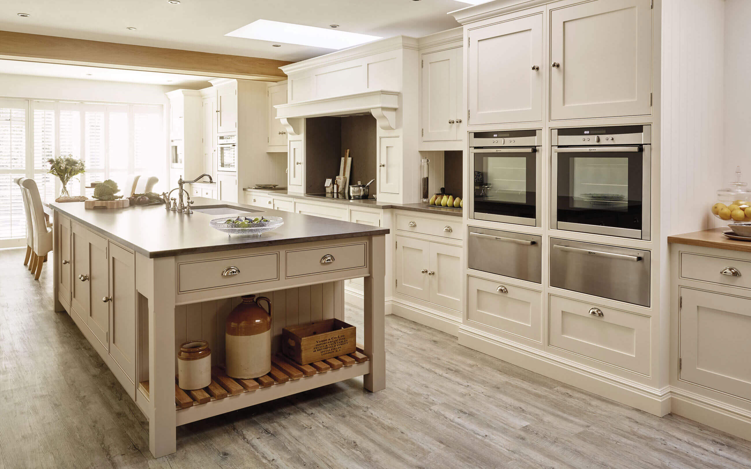 Country Kitchen Design   Tom Howley