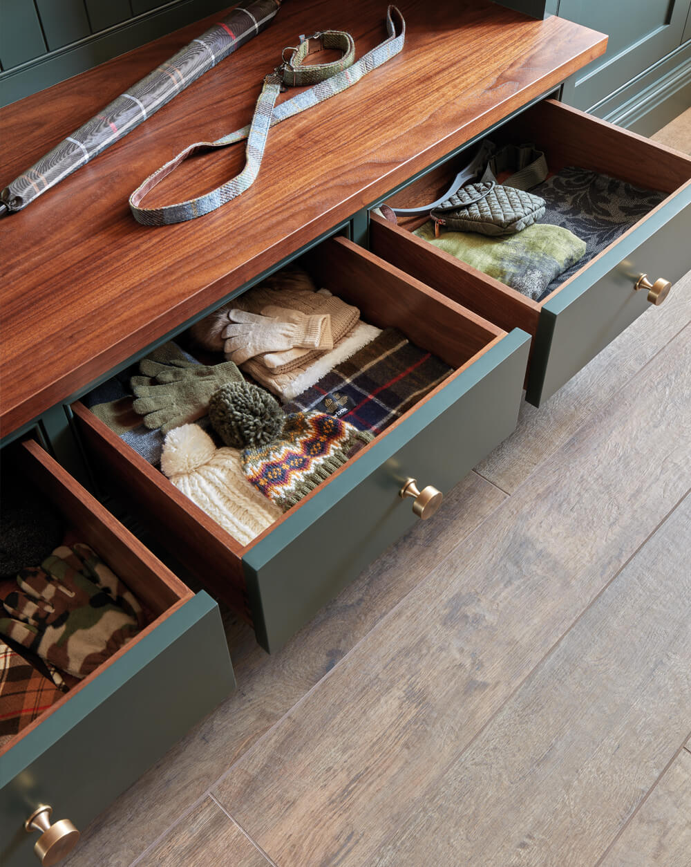 Project Spotlight Classic Dark Green Boot Room