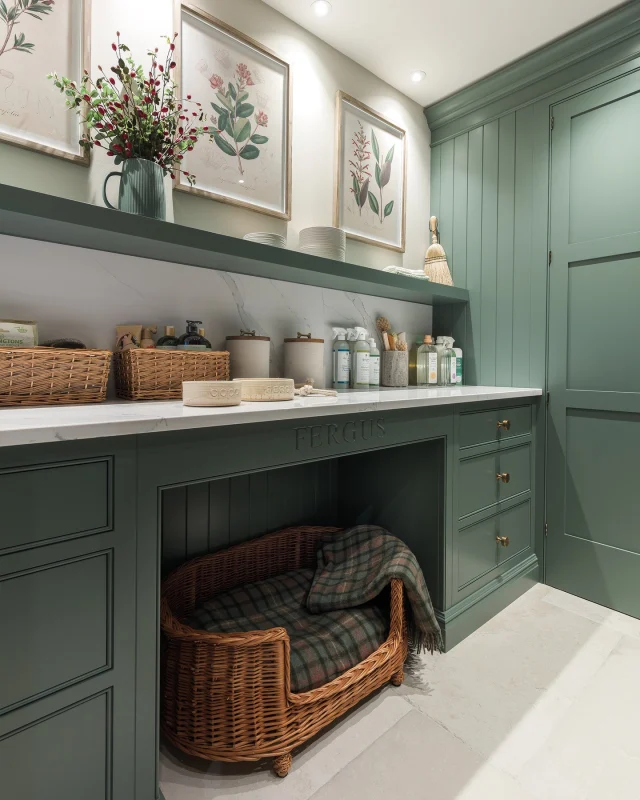 Whether you’re managing muddy boots, meal prep overflow or a mountain of laundry, a well-designed utility room makes a world of difference.

From clever cabinetry to smart zoning, read or blog for tips on how to create a space that works hard behind the scenes - link in bio.

-

#tomhowley #utilityroom #utilityroomideas #utilitystorage #storageideas #kitchendesign #bespokeinteriors #homeorganisation #greeninteriors