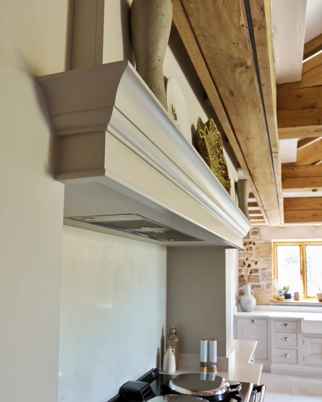 A mantle is a much-loved feature in a classic English kitchen. Beyond its beauty, it adds practicality, concealing efficient extraction that’s perfect for open-plan living.
