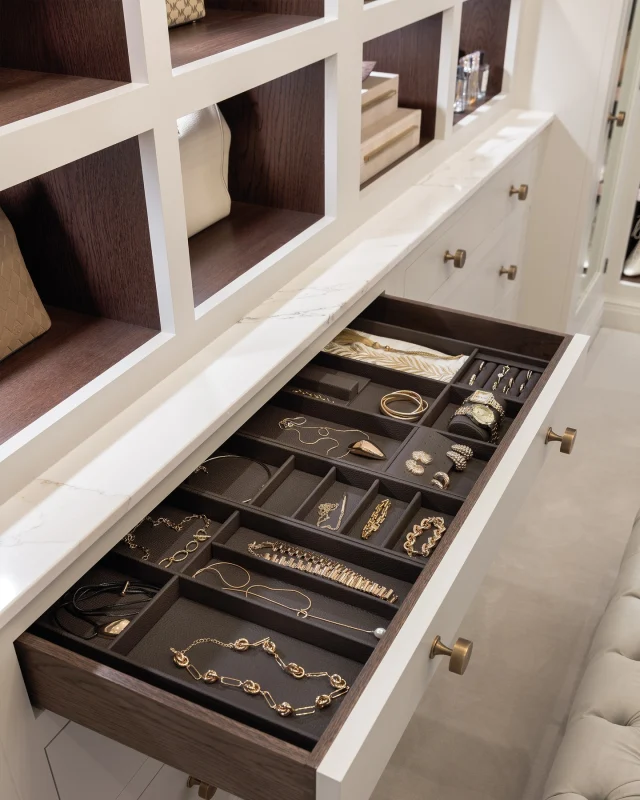 There’s something about this dressing room that feels instantly calming. Every detail has been thought through, from the softly lit open shelving that puts favourite pieces on display, to the deep drawers that keep everything beautifully organised.⠀
⠀
We wanted the space to feel indulgent yet serene, somewhere that makes getting ready in the morning a little more enjoyable. ⠀
⠀