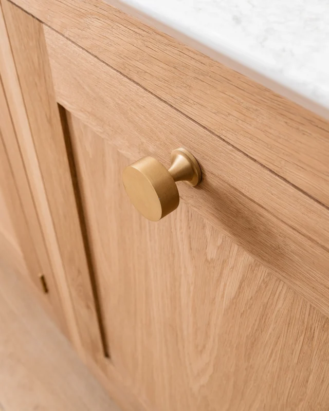 Designing a bright kitchen is about so much more than just painting the walls white. It’s a delicate dance between different textures and how they catch the light.

In this space, we used Sorrel cabinetry to act as a soft canvas. But to keep it from feeling cold, we brought in the Natural Oak. It adds that lovely, tactile, handcrafted element that makes a house feel like a home.

The finishing touch? The matt gold hardware. It doesn’t scream for attention; it just catches the light with a soft glow, like jewellery for the room.

Tap the link in our bio to explore the full project.

-

#tomhowley #kitchendesign #scandinaviankitchen #kitcheninspiration #kitchenisland