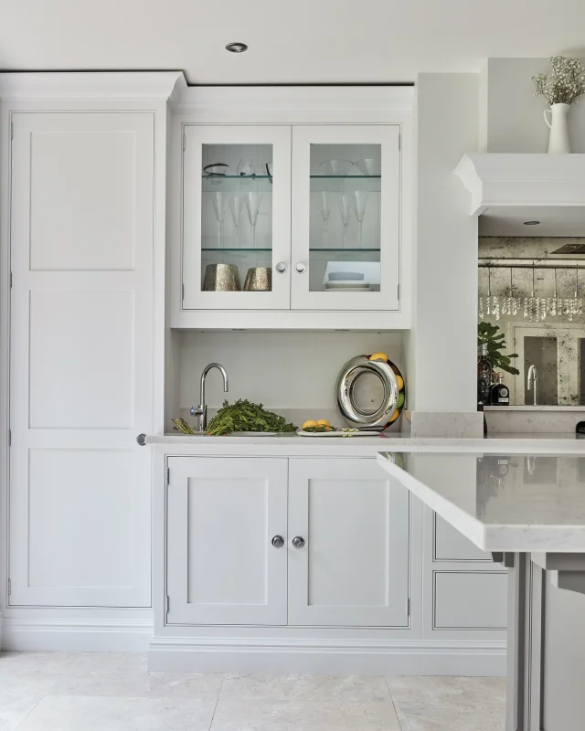 In a modern kitchen, functionality is key, beginning with a well-designed prep and cooking area. Build upon the classic working triangle by incorporating modern touches like dual sinks, integrated pantry storage, and pull-out spice racks to streamline your workflow. 

The goal is to keep everything accessible, whether you're preparing a quick weekday meal or hosting a dinner party.

-

#tomhowley #modernkitchendesign #kitchenstorage #kitchendesign #homerenovation