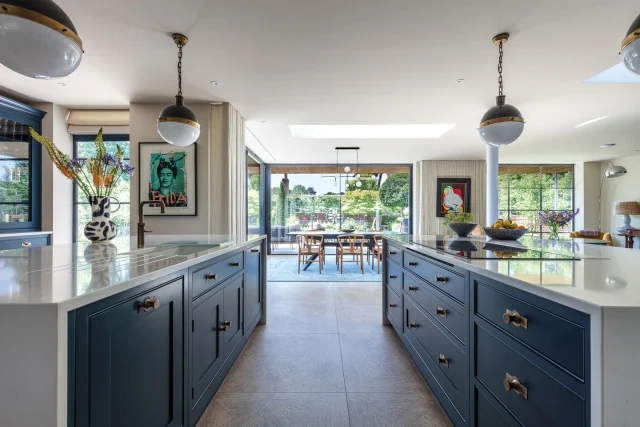 “With this home, the aim was to create a real connection to the garden — an inside-outside kitchen that works as one continuous space.”

The open-plan layout keeps the family connected to everything happening, whether indoors or out. It’s designed for easy flow, shared moments, and entertaining all year round.
