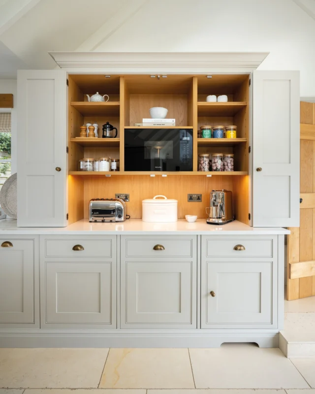 When Nadia renovated her 200-year-old cottage, one space had to earn its place at the centre of family life above all others: the kitchen.

Years on, she says it still hasn't lost its shine:

"I wanted something timeless rather than trend-led. The quality, craftsmanship and attention to detail really stood out, and I loved how bespoke everything felt. It still feels special every morning when I walk into it, and that's probably the biggest compliment I can give."

Read the full case study, including insights from both client and designer, on our blog - link in bio.

@thecottageonthecanal
@davidgilesphotography

#tomhowley #kitchendesign #kitchensofinstagram #cottagekitchen #homerenovation