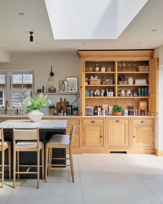 The empty nest isn't quite what it used to be.

More adult children are staying at home for longer, and it's changing what a family kitchen needs to do.

What was once a space for two is now feeding, hosting and accommodating a household that spans generations; different schedules, different habits, different needs, all under one roof.

A kitchen built for a fuller nest needs more than just extra worktop space. It needs storage that works for more than one routine, layouts that let people cook and eat independently, and a design that can flex as the household changes shape over time.

This month we’re exploring what this shift means for kitchen design, and how to plan a space that keeps pace with a busier, multi-generational home. Read more on the blog — link in bio.

Photography: @_richardkiely
Styling: @herethereandhome
Project: @sr_nutrition

#tomhowley #homerenovation #kitchendesign #kitcheninspiration #interiordesignideas