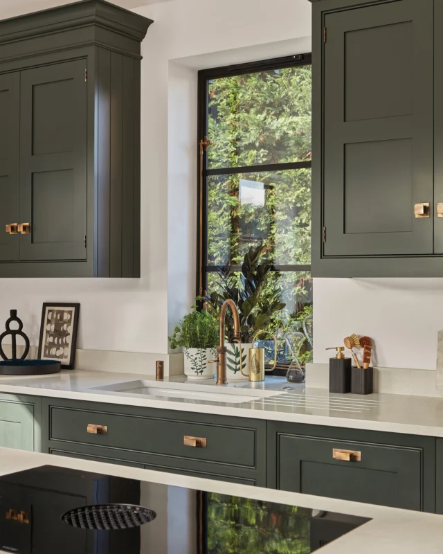 Most kitchen mistakes happen before a designer is ever involved. Appliance sizes, socket positions, window placement, decisions that are hard to undo once the building work is done.

Speak to a Tom Howley designer before you begin, so the key decisions are made from the outset.

Ready to start planning? Book a design consultation via the link in our bio.

#tomhowley #kitchendesign #kitchenrenovation #homerenovation #bespokekitchen